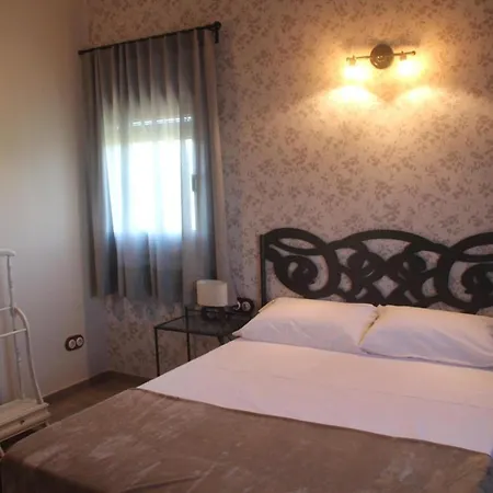 فيلة Masia Rural L'hort De Maso ميرافيت